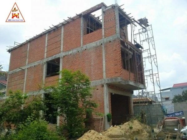 Kiểm tra toàn bộ công trình và sửa chữa vấn đề còn tồn đọng