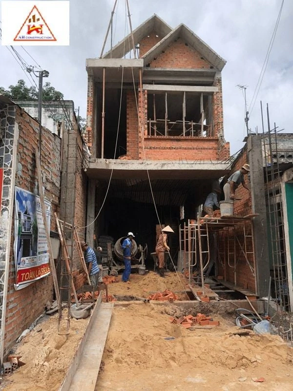 Tổ chức buổi kiểm tra cuối cùng cùng khách hàng để đảm bảo sự hài lòng