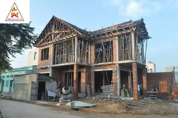 Khi thi công biệt thự trọn gói, việc giám sát công trình có đảm bảo chất lượng không
