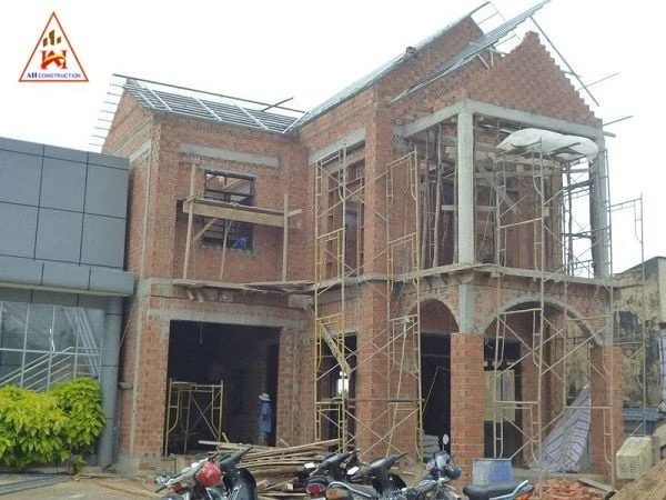 Tầm quan trọng của việc lựa chọn nhà thầu và giám sát thi công