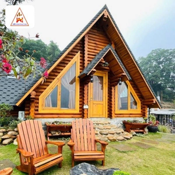 Nhà gỗ ấm cúng trên núi đồi xanh mướt