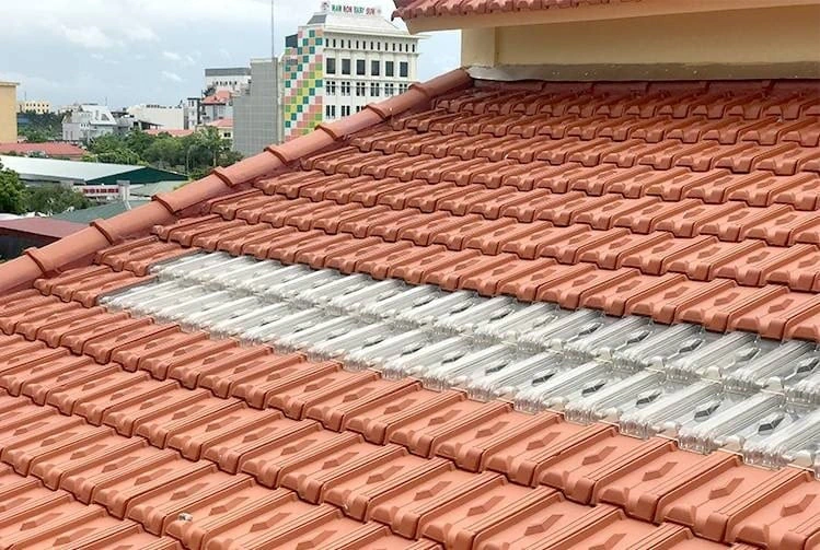 nhà mái ngói có độ bền cao