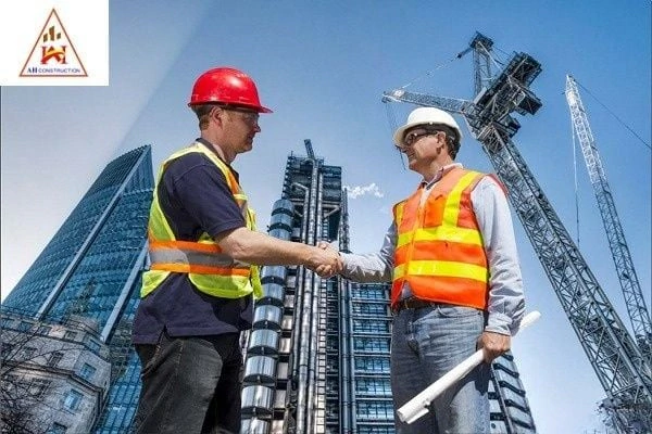 Nhà thầu phụ là những đơn vị tham gia thực hiện một phần công việc trong gói thầu